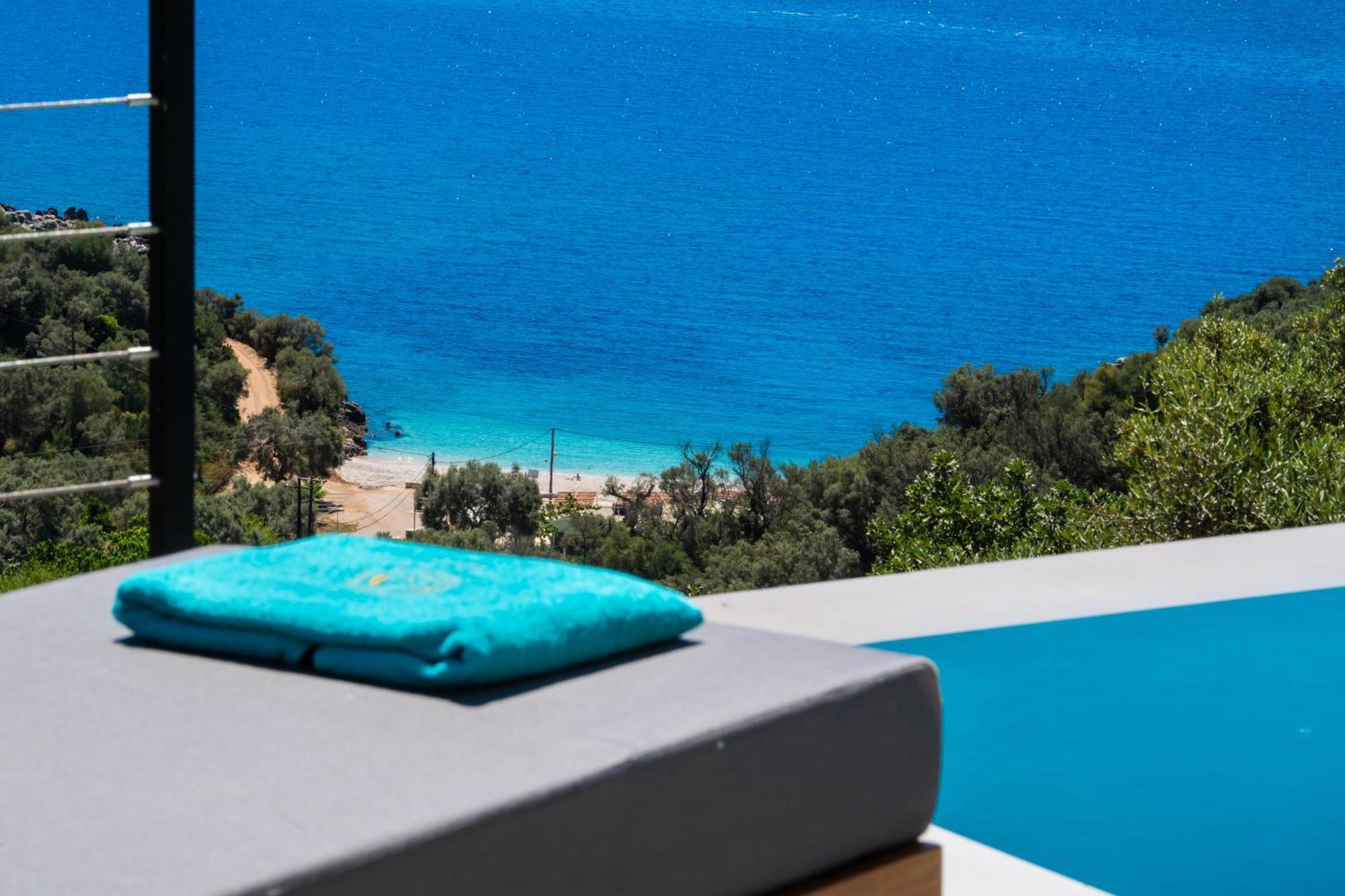 Pantea Luxury Villa