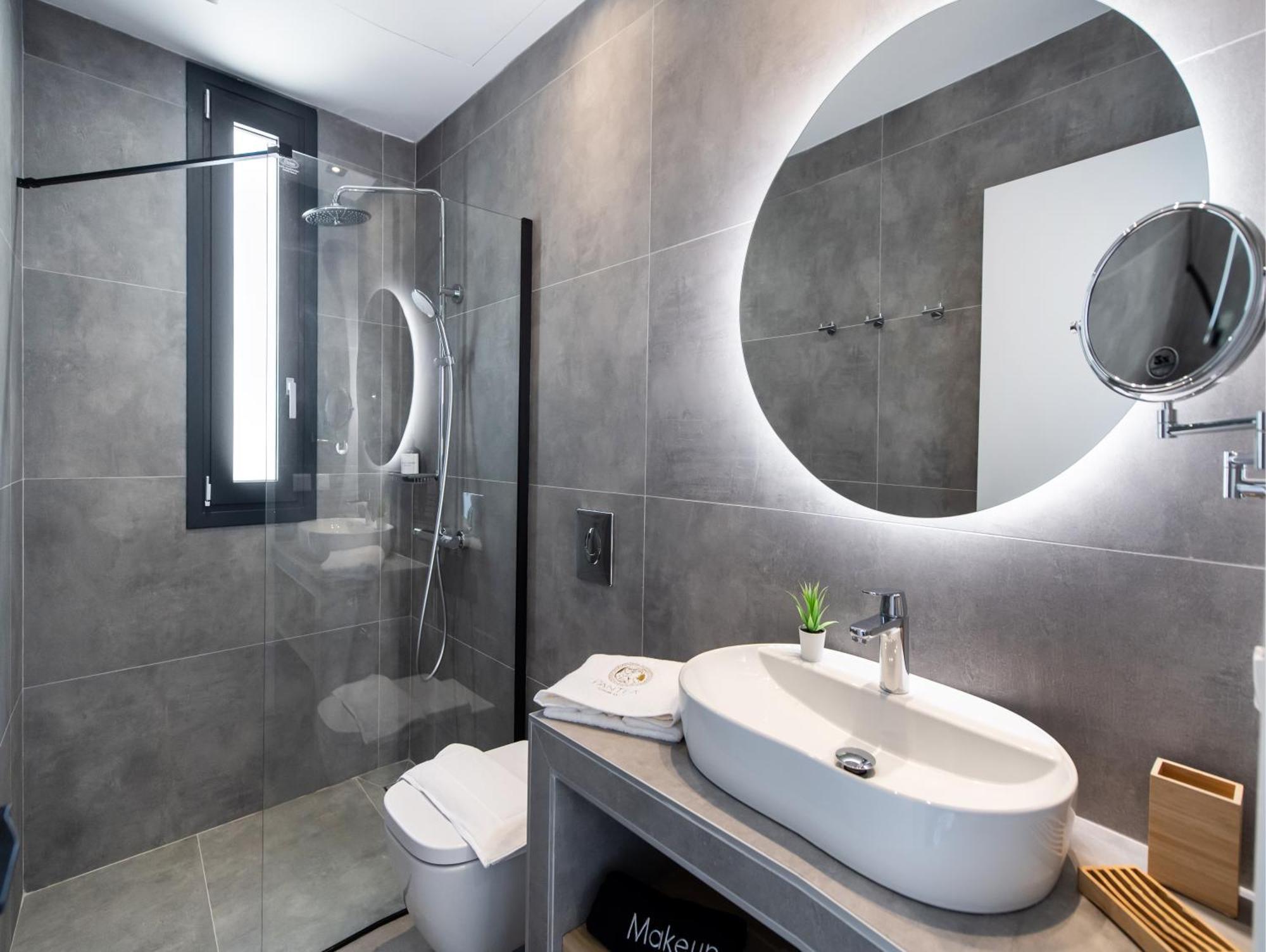 Pantea Luxury Villa