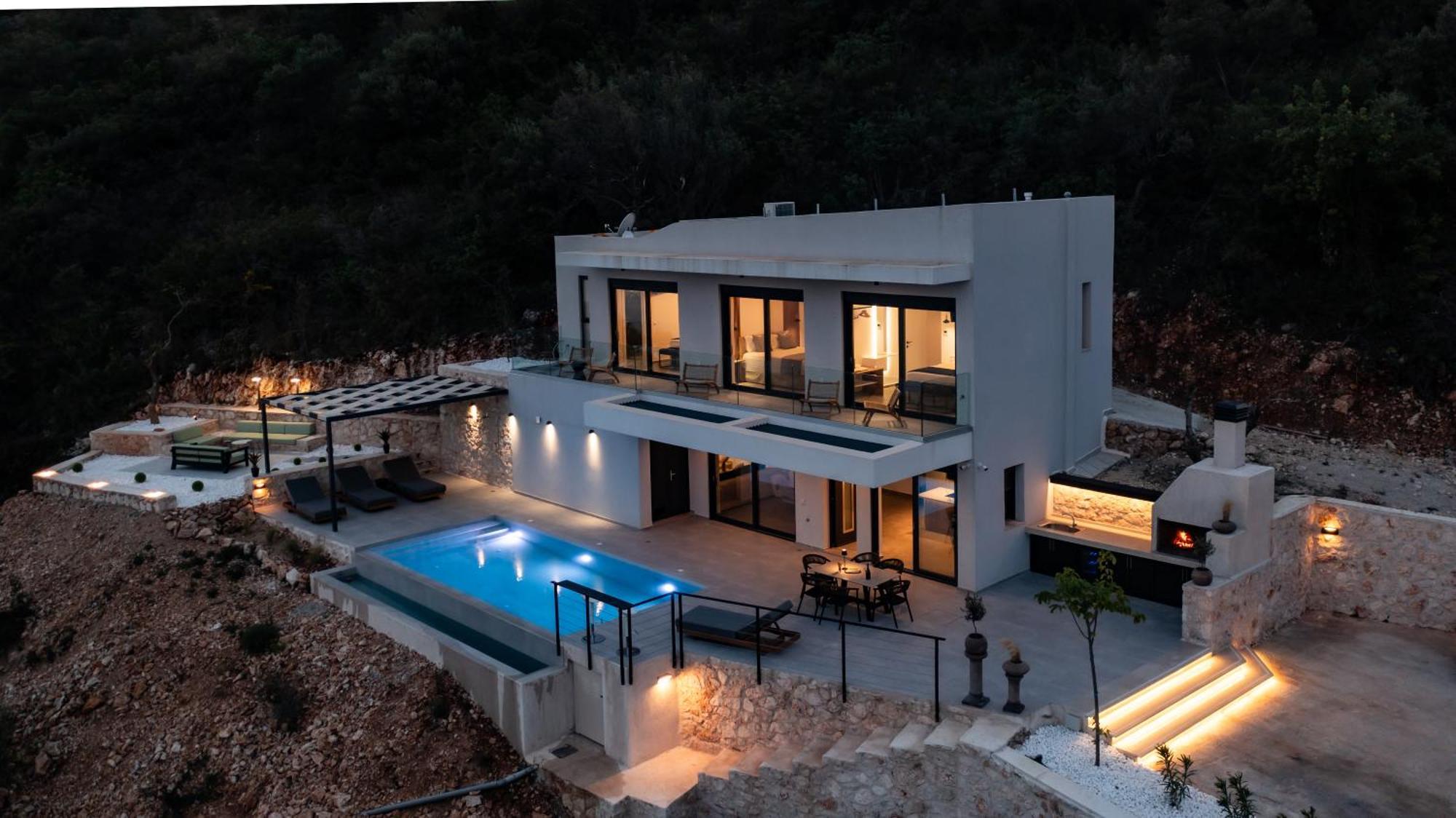 Villa Pantea Luxury
