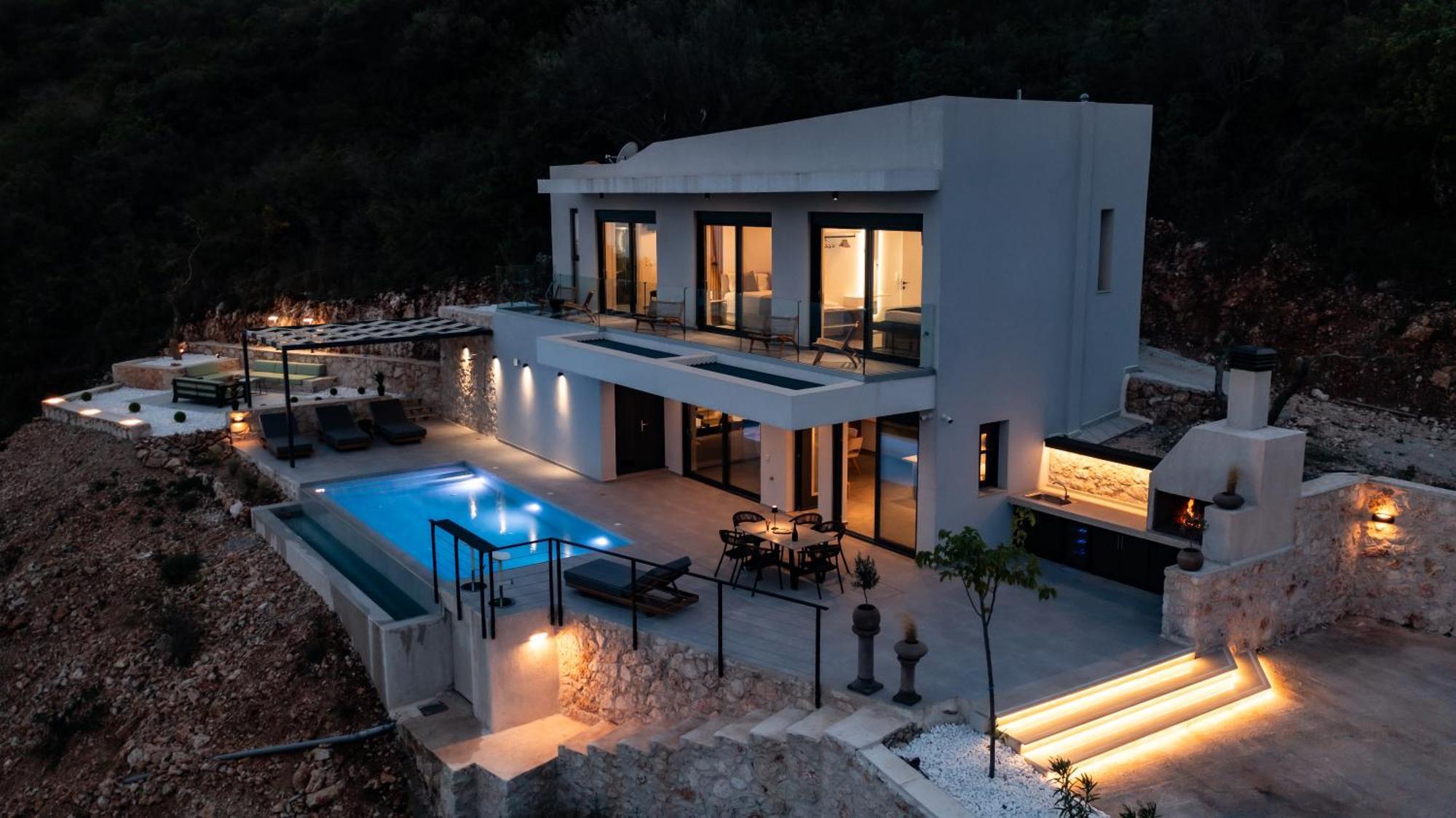 Villa Pantea Luxury *